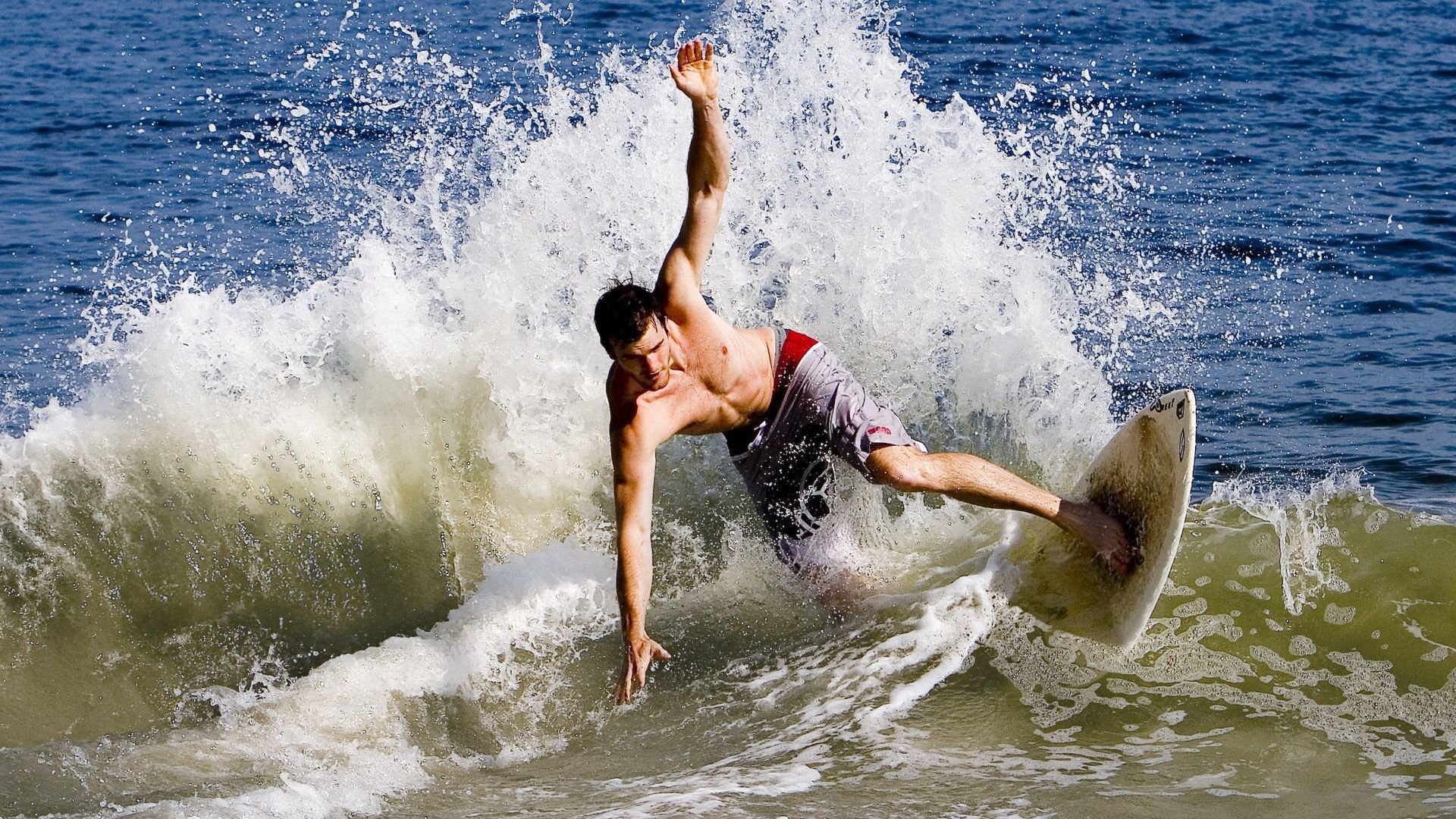 疯狂交易：联盟最新的交易动向盘点，疯狂的交易员 电影