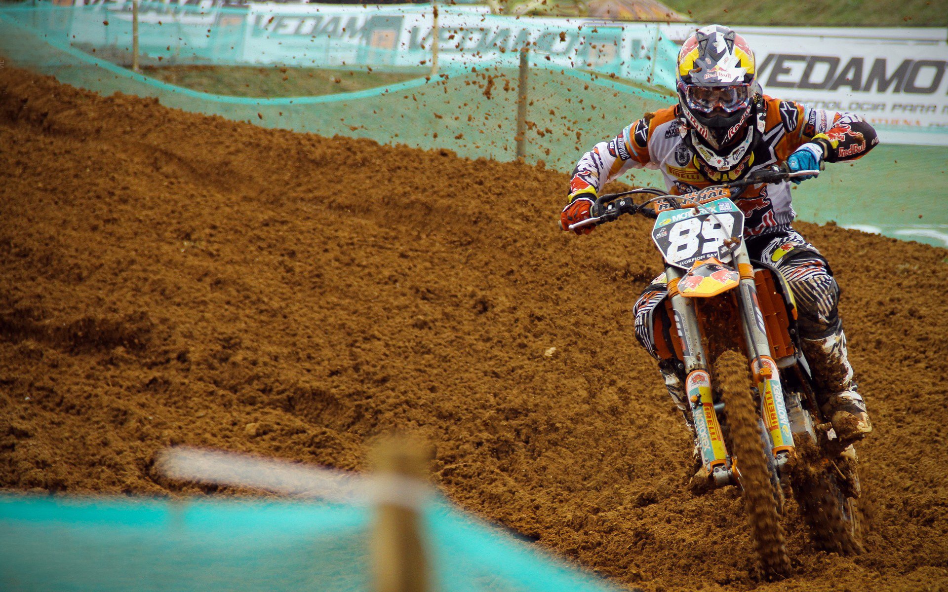 足球场上的奇葩瞬间：笑料不断，足球场上的爆笑瞬间